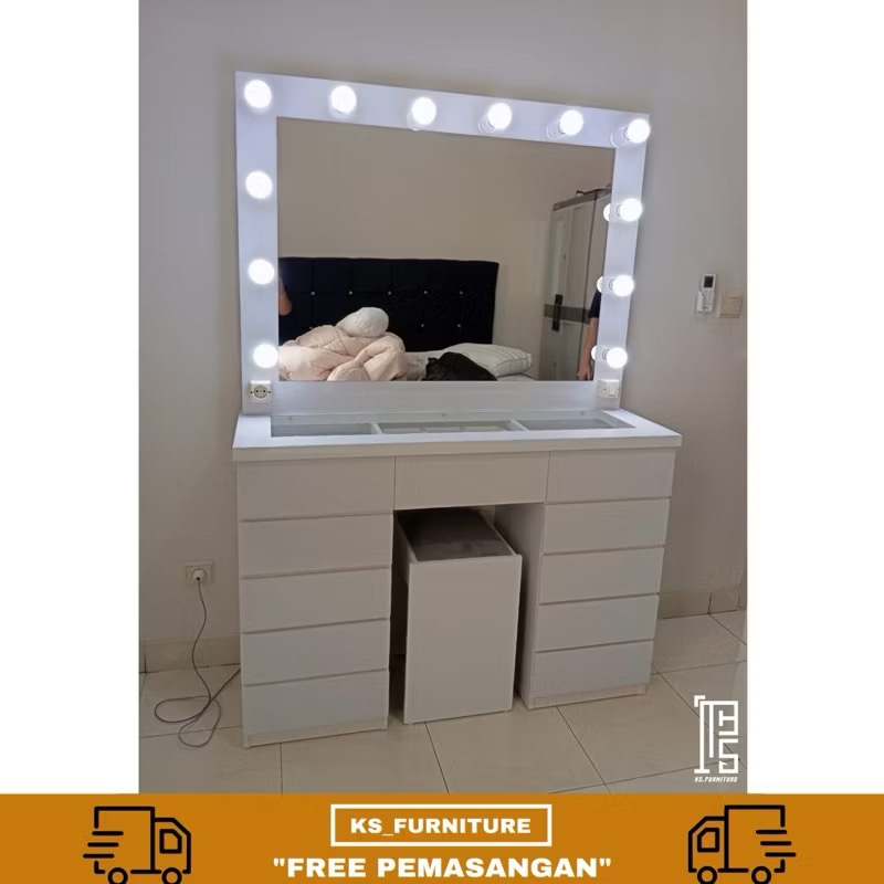 meja rias make up artis minimalist super murah (free lampu + kursi) meja rias make up artis minimalist super murah (free lampu + kursi)