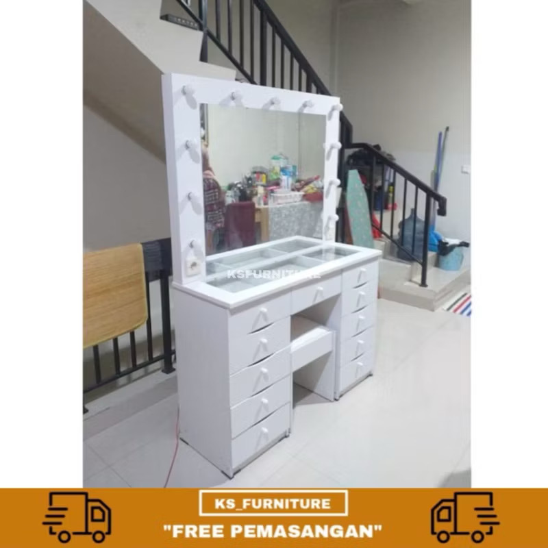 meja rias make up artis minimalist super murah (free lampu + kursi) meja rias make up artis minimalist super murah (free lampu + kursi)